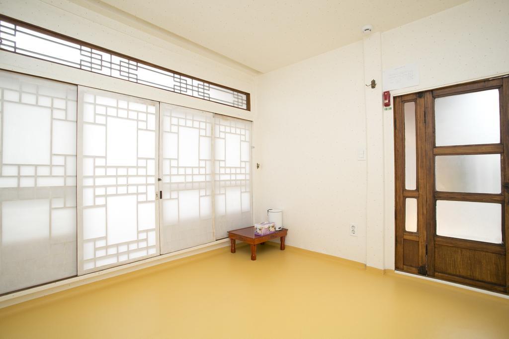 Nuri Hanok Guesthouse Seoel Buitenkant foto